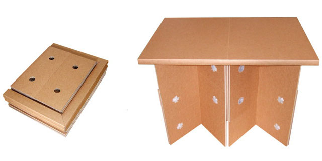 強化ダンボール製折り畳みテーブル