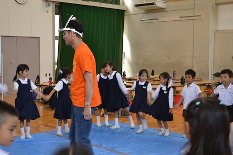 小学1年生ダンボールタウン制作ワークショップ