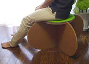 ダンボール家具サイドテーブル＆スツール「ファンファン」人工芝